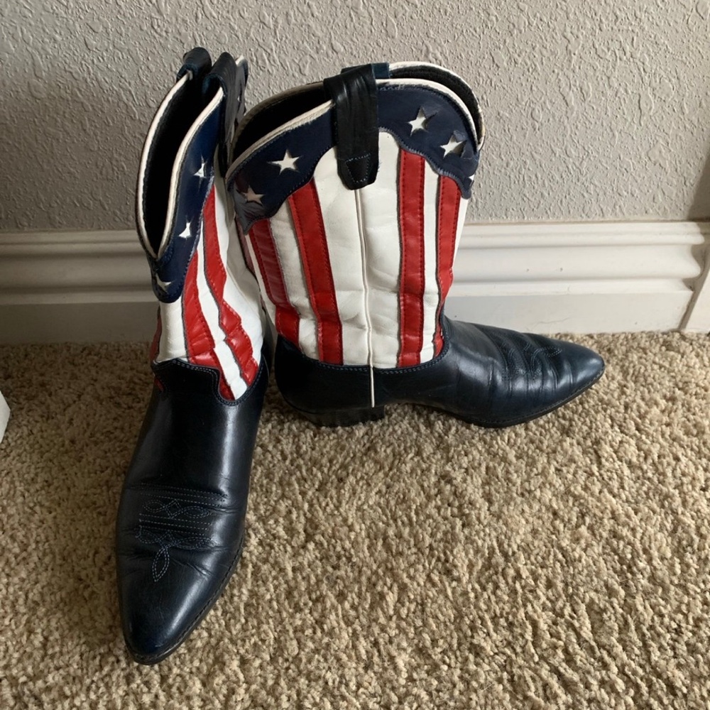 Laredo Vintage Western Flag Boots